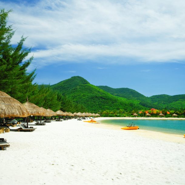 bai bien dep tai nha trang