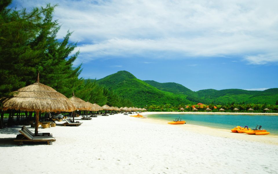 bai bien dep tai nha trang