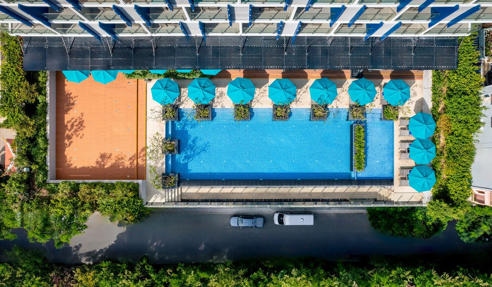 hồi bơi ngoài trời tại TUI BLUE Nha Trang